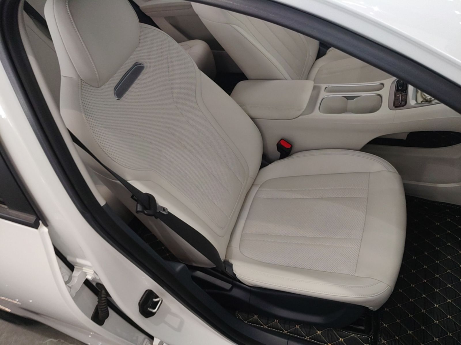 Geely Galaxy Geome 2025 310km Dream Edition — снимка 19