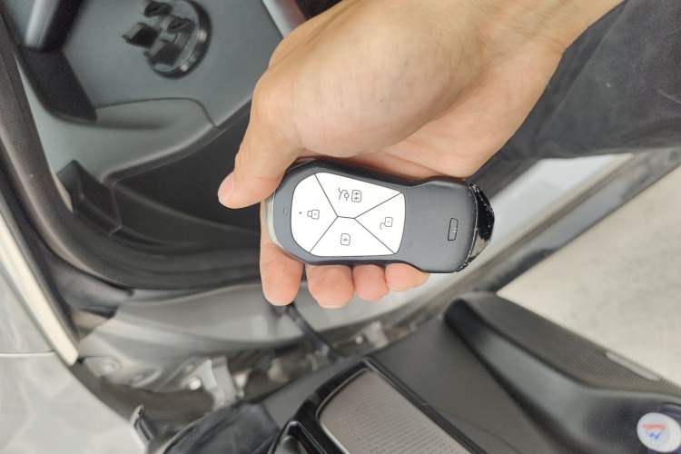 Used XPeng P7 2022 480 Standard Range Smart Drive Edition
