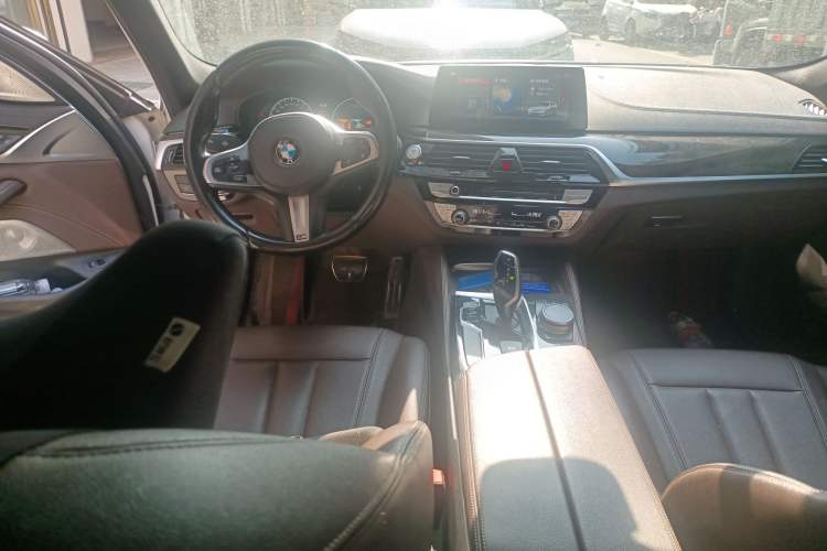 Used BMW 5 Series 2019 Restyled 525Li M Sport Package