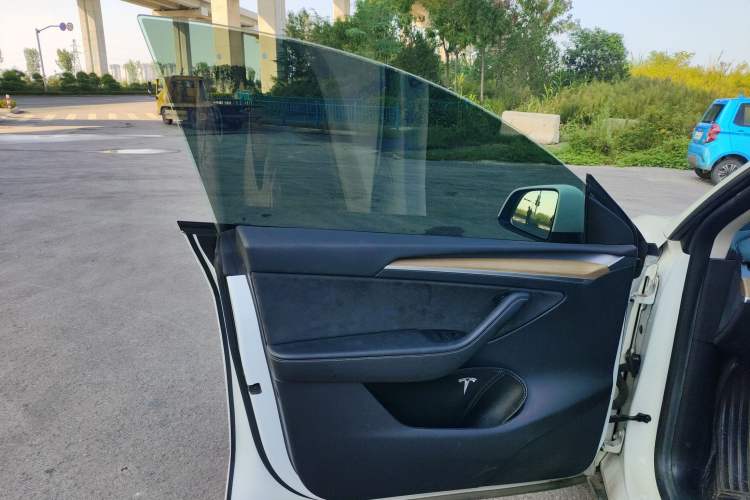 Used Tesla Model Y 2022 Rear-Wheel-Drive Version
