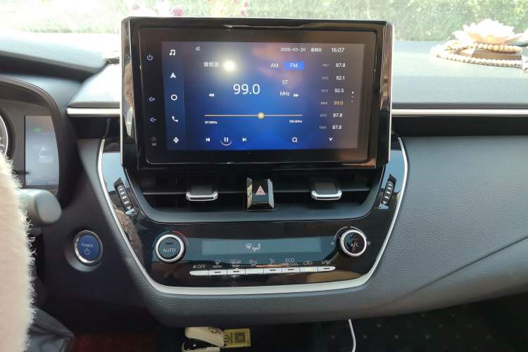 Used Toyota Corolla 2021 Dual-Motor 1.8L E-CVT Elite Edition
