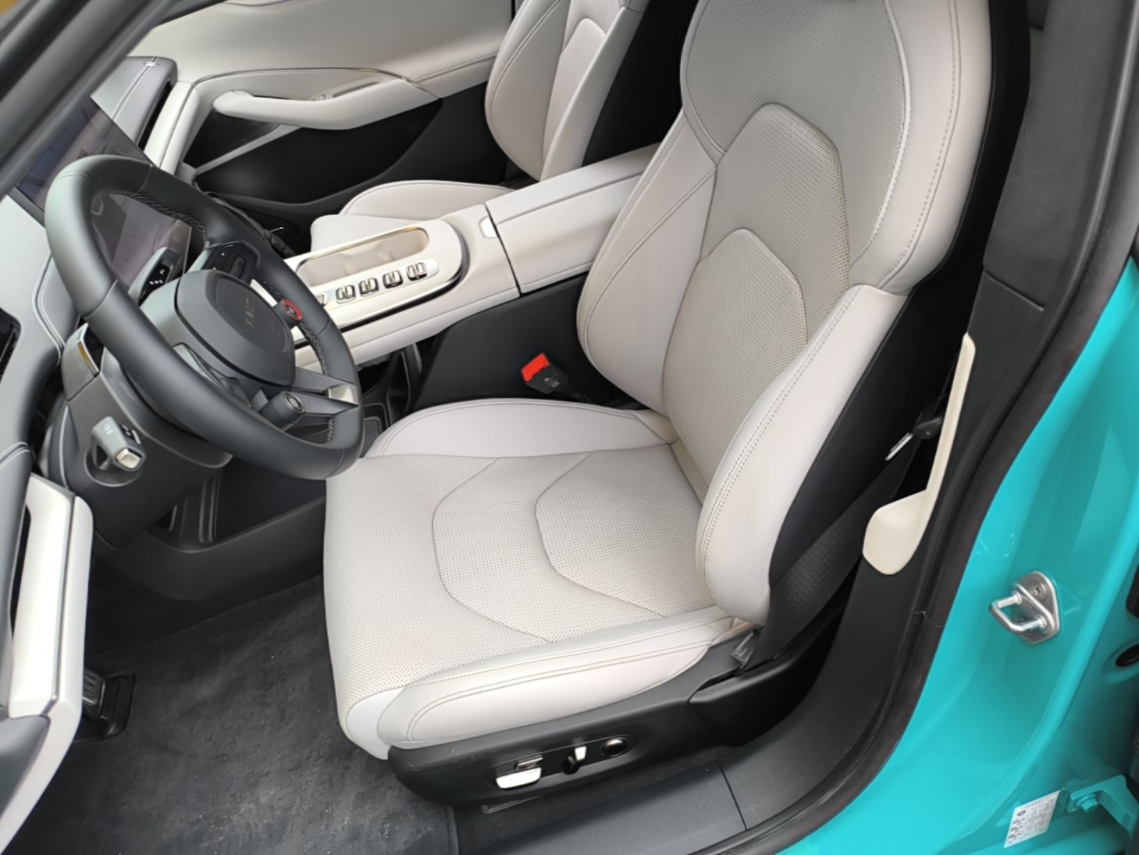 Xiaomi Auto SU7 2024 Four-Wheel Drive Ultra-Long Range Advanced Intelligent Driving Max Edition — снимка 19