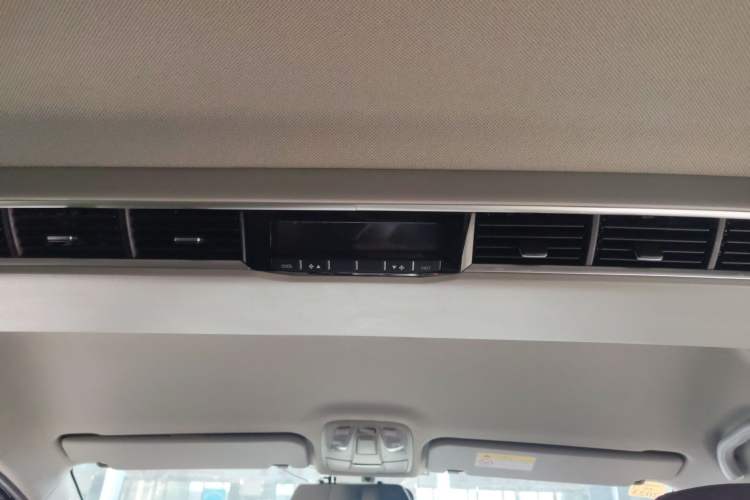 Used JAC Refine M4 2019 Business Series 2.0L Manual - China VI Standard