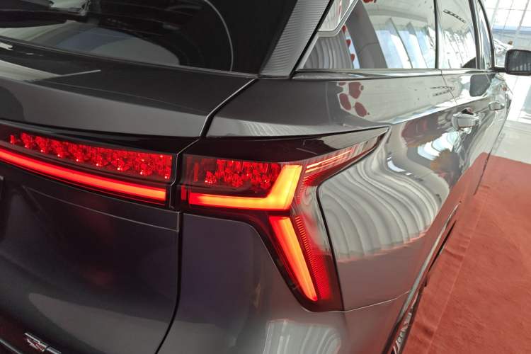 Used Changan CS75 PLUS 2024 3rd Generation Champion Edition 1.5T Intelligent Drive Dynamic Model
