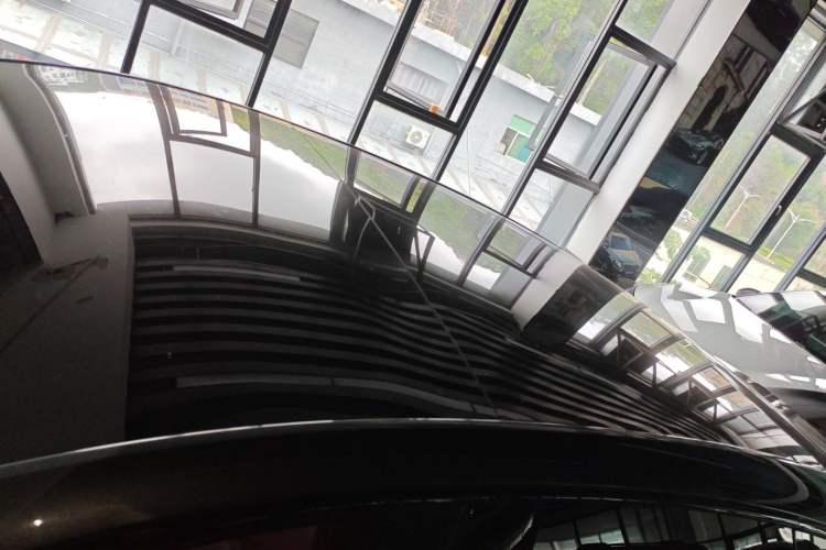 Used Avatr 12 2025 Year Updated Ultra Extended-Range Version Roof