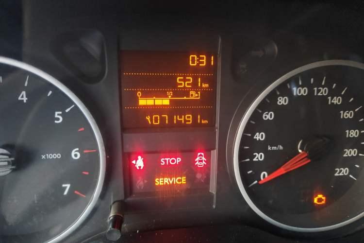 Used Dongfeng Aeolus L60 2015 1.8L Manual New Enjoyment Version