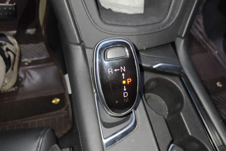 Used Cadillac XT5 2018 25T Luxury Model
