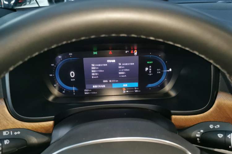 Used Volvo S90 New Energy 2024 Plug-in Hybrid Four-Wheel Drive Long-Range Zhiyi Luxury Edition