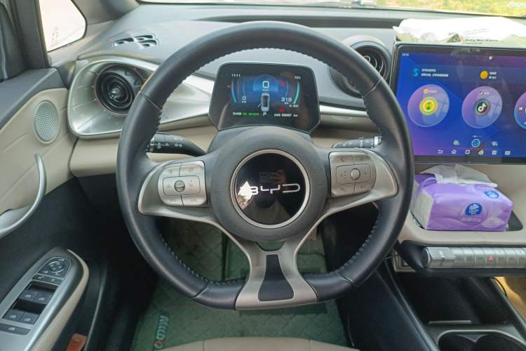 Used BYD Dolphin 2023 420 km Fashion Edition
