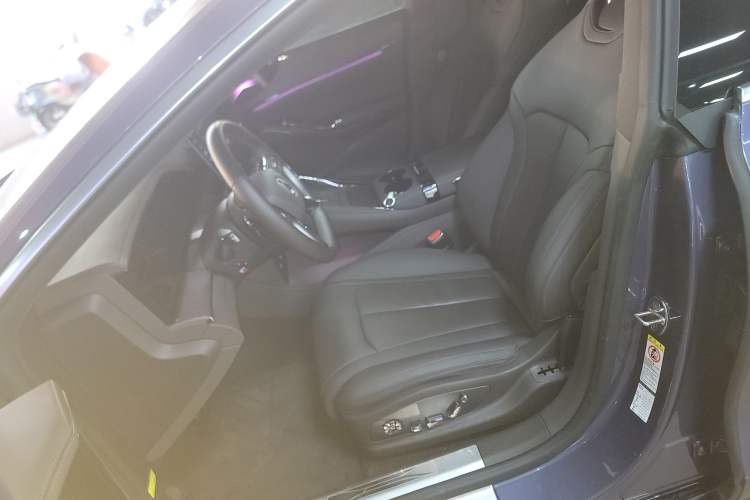 Used Denza Z9 2024 1100 km Four-Wheel Drive Max Version
