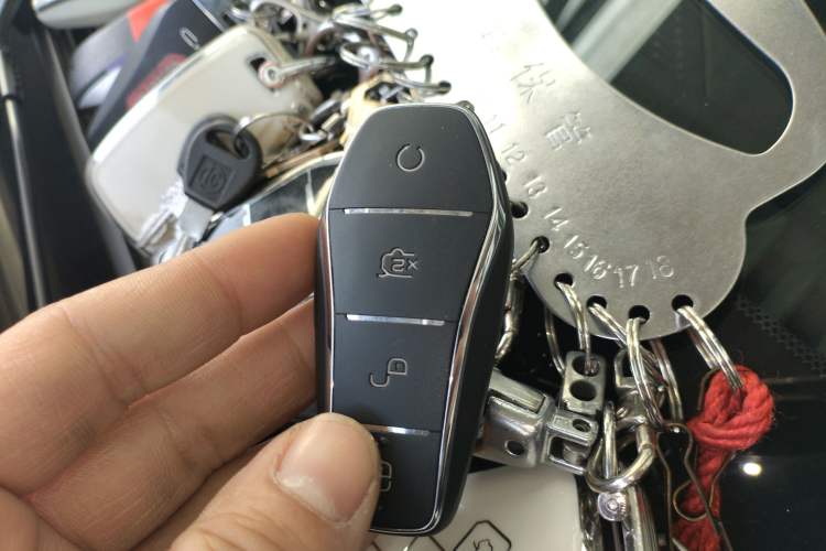 Used BYD Song PLUS New Energy 2021 DM-i 110KM Flagship PLUS Vehicle Key