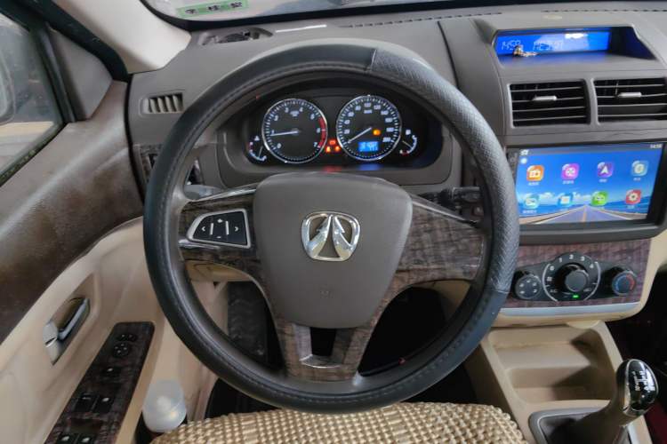 Used BAIC Weiwang M30 2015 1.5L Comfort Version BJ415B Steering Wheel