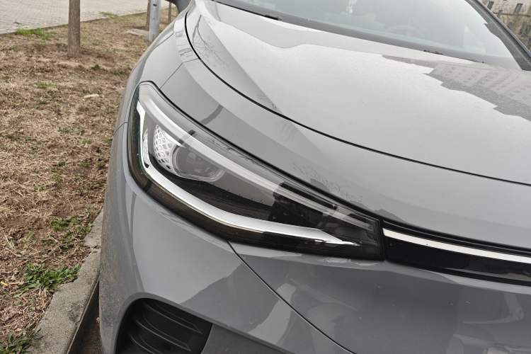 Used Volkswagen ID.4 CROZZ 2024 Pure Edition Limited Edition Right Front Headlight