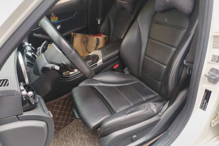 Used Mercedes-Benz C-Class 2019 C 180 L Dynamic Sports Edition Left Front Seat