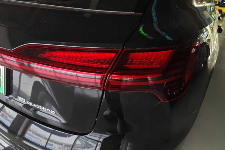 Used Audi e-tron 2019 55 quattro Technology Edition