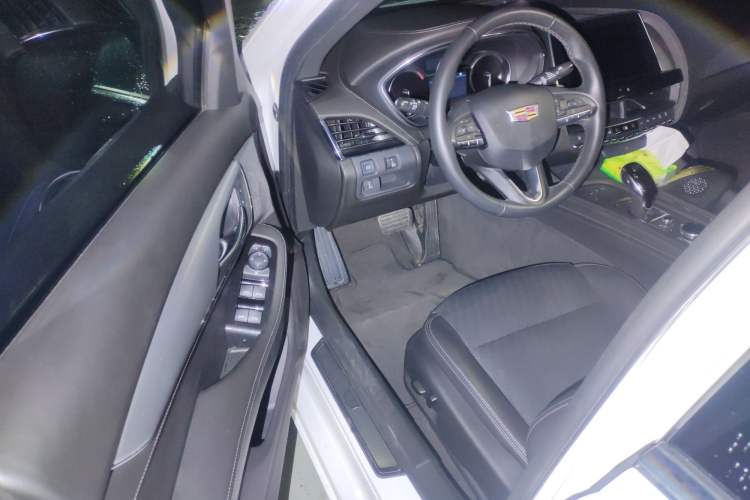 Used Cadillac CT5 2022 28T Fashion Edition