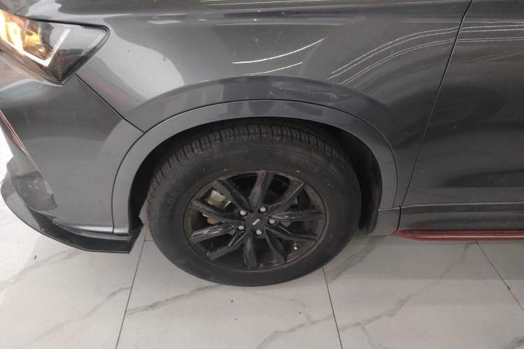 Used SWM Iron Man 2021 1.5T Automatic Golden Edition
