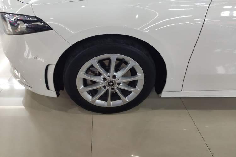 Used Mercedes-Benz A-Class 2019 A 200 L Sport Sedan Exterior 4