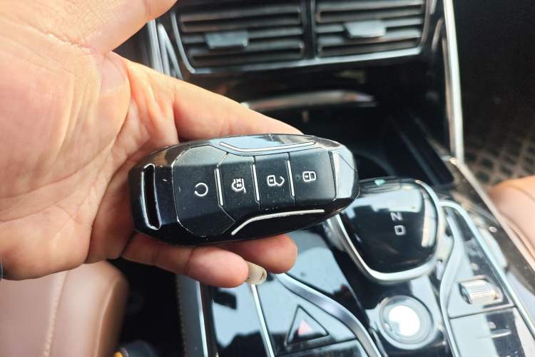 Used BYD Tang New Energy 2021 DM 2.0T Four-Wheel Drive High-Performance Flagship Model Vehicle Key