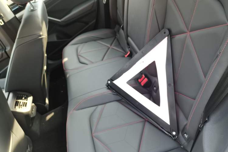 Used Volkswagen Lavida 2024 300TSI DSG Starry Sky Leading Edition Left Rear Seat