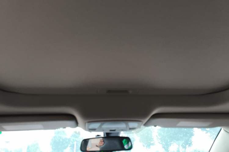 Used Suzuki Kizashi 2011 2.4L Two-Wheel Drive Sport with Navigation
