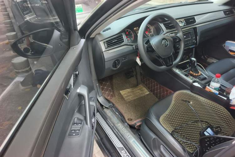 Used Volkswagen Passat 2014 1.8TSI DSG Prestige Edition Driver Seat