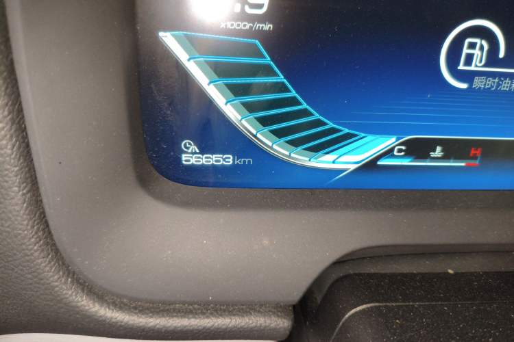 Used BYD Tang 2018 2.0T Automatic SmartConnect Prestige 7-Seater China V Standard