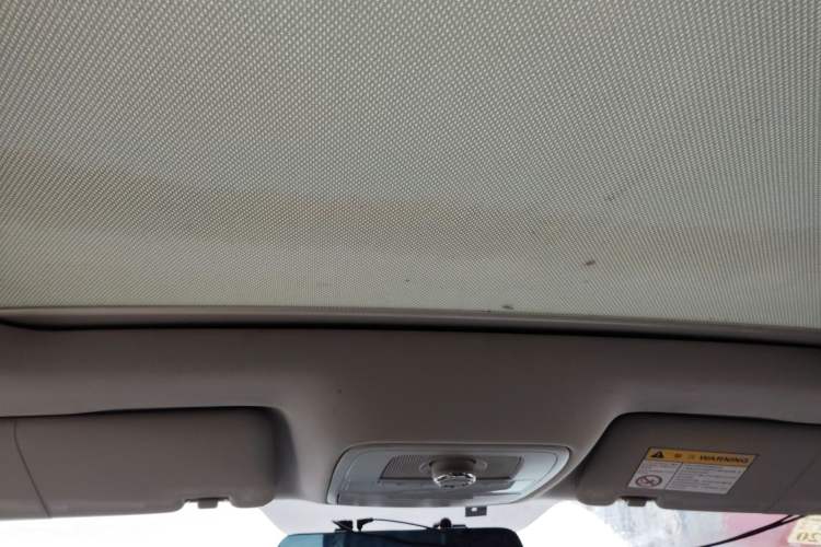 Used Roewe RX3 2018 1.6L Manual Internet Smart Edition