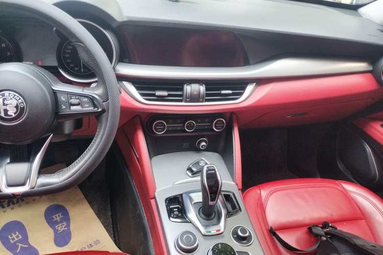 Used Alfa Romeo Stelvio 2020 2.0T 280HP Luxury Edition
