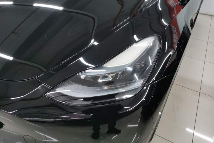 Used Tesla Model Y 2023 Rear-Wheel-Drive Version
