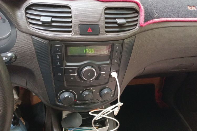 Used Wuling Hongguang 2016 1.5L S Comfort Version Audio And AC Panel