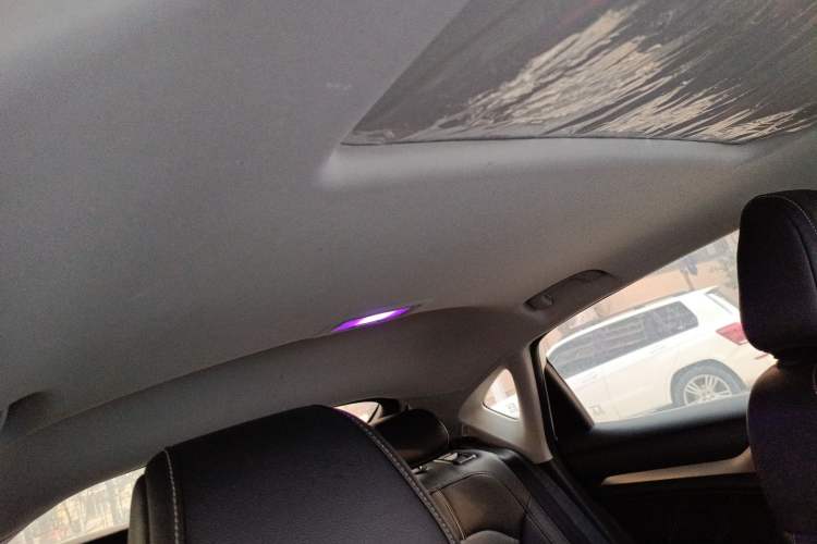 Used MG 6 2017 20T Automatic Luxury Smart Connect Version China V Standard