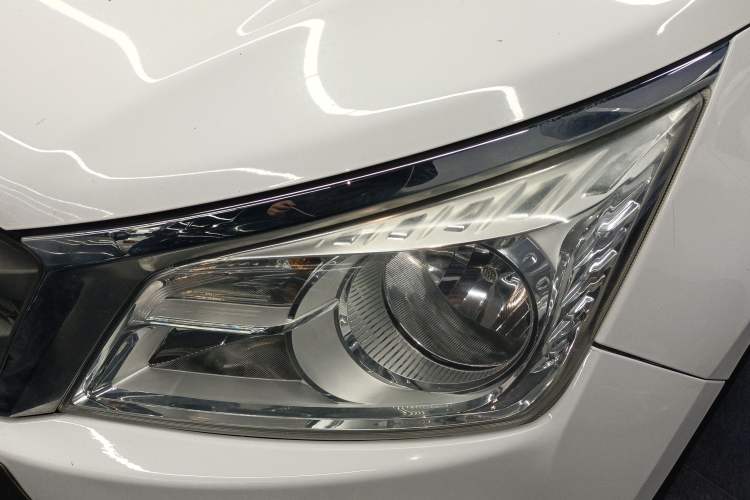 Used Venucia T70 2015 2.0L CVT Smart Choice Edition
