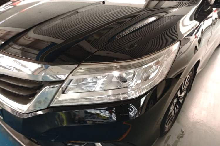 Used Honda Crider 2015 1.8L automatic luxury edition