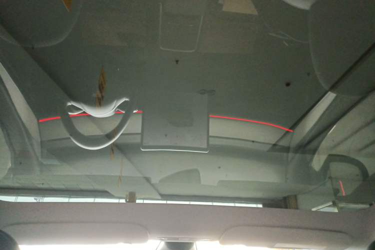 Used Tesla Model Y 2023 Rear-Wheel-Drive Version Headliner