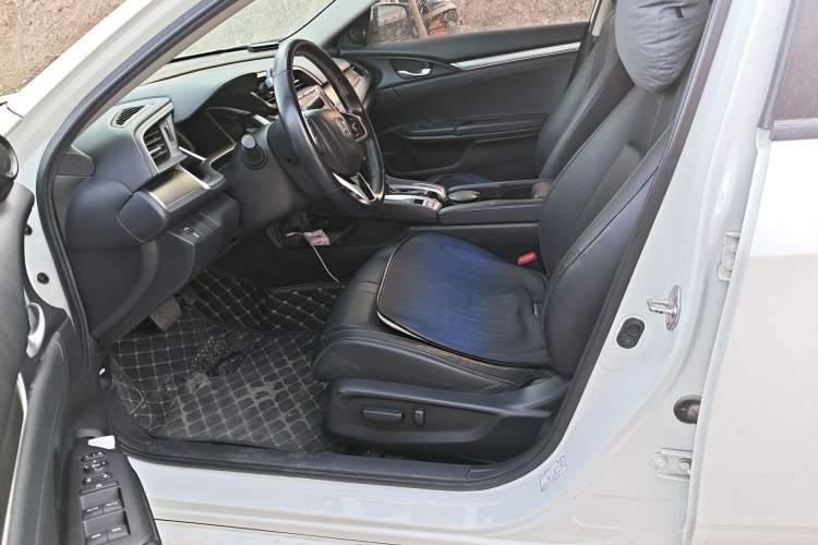 Used Honda Civic 2016 220TURBO CVT Prestige Edition
