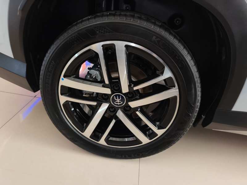 Used BYD Song L DM-i 2025 Intelligent Driving Version 112 km Leading Trim — 25