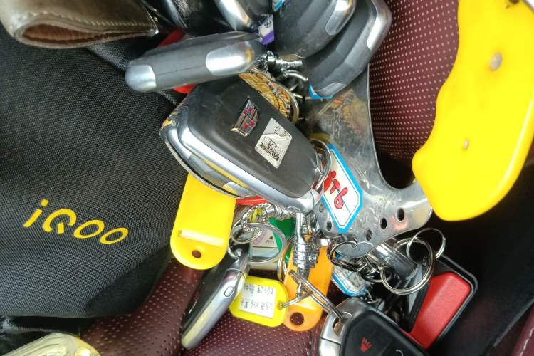 Used Cadillac XT5 2025 2.0T Platinum Edition