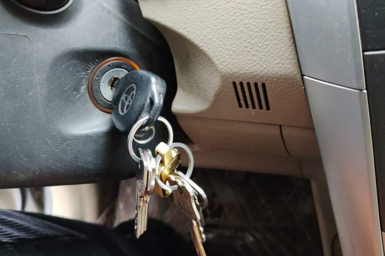 Used Toyota Corolla 2011 1.8L Manual GL-i Vehicle Key