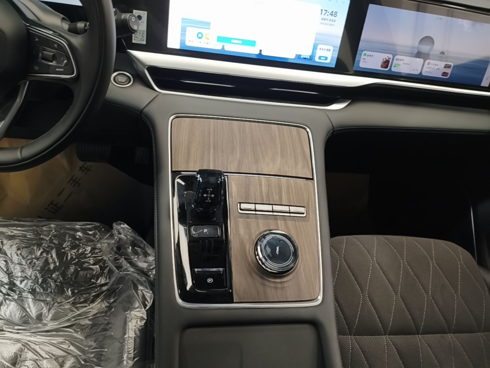 Geely Auto Monjaro L 2025 Dongfang Yao 2.0TD Automatic Jinzhao Edition — снимка 16