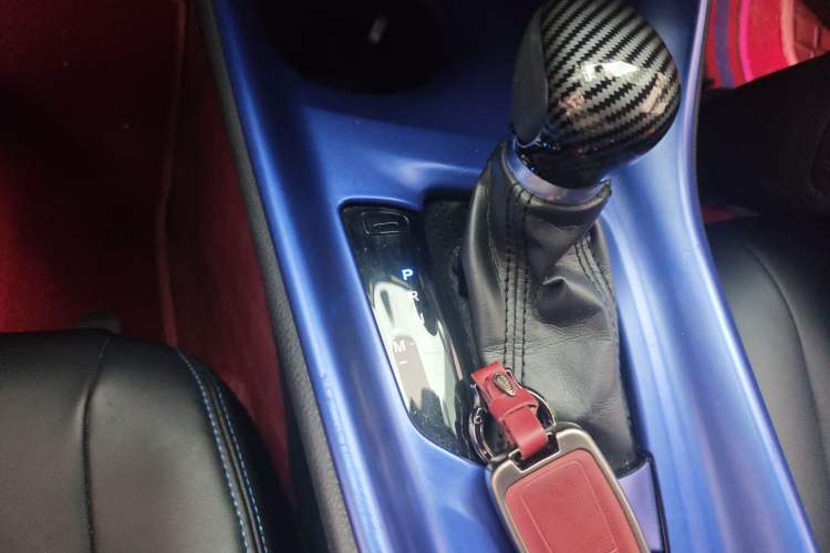 Used Toyota C-HR 2018 2.0L Leading Edition China VI
