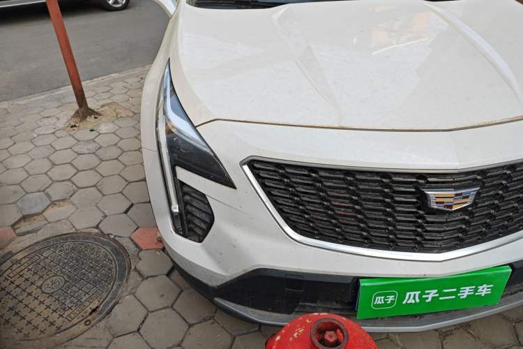 Used Cadillac XT4 2018 28T Two-Wheel-Drive Luxury Model