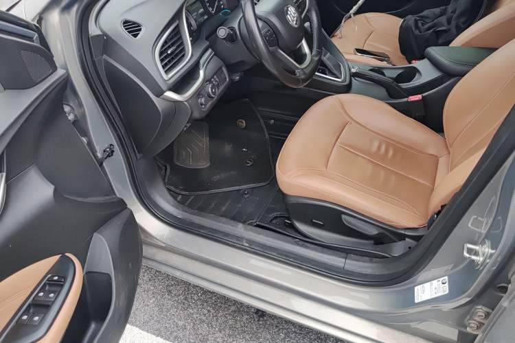 Used Buick GT 2018 18T Automatic Flagship Model