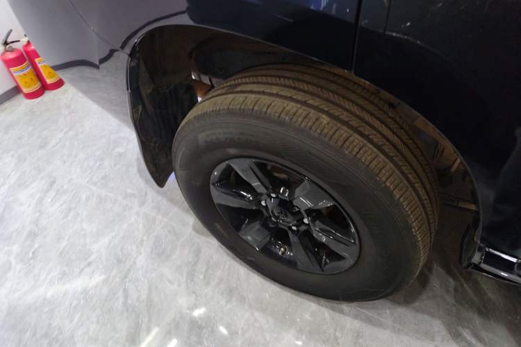 Used Toyota Prado 2014 4.0L Middle East Version
