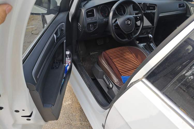 Used Volkswagen Golf 2014 1.4TSI Automatic Comfort Model
