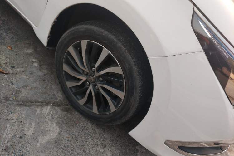 Used Toyota Corolla 2017 Revised Dual-Engine 1.8L E-CVT Leading Edition
