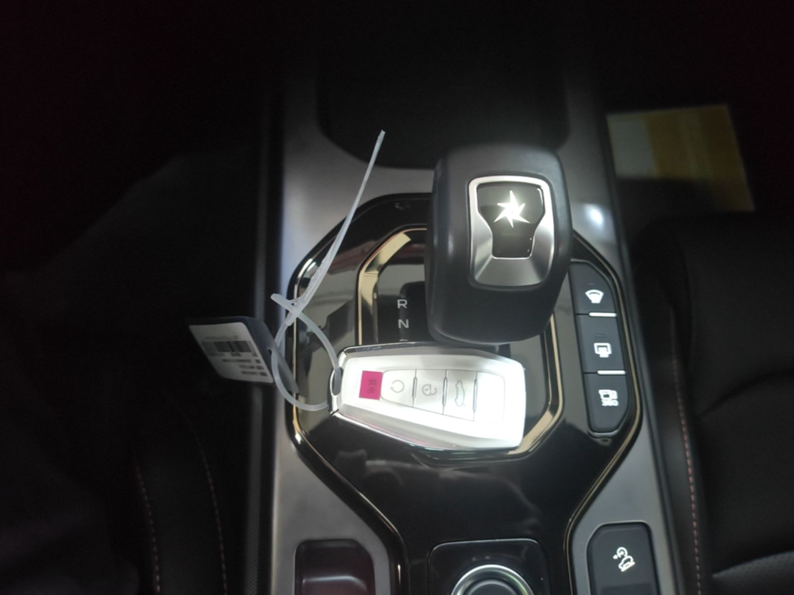 Geely Auto Cowboy 2025 1.5TD Fun-Offroad Version — снимка 16