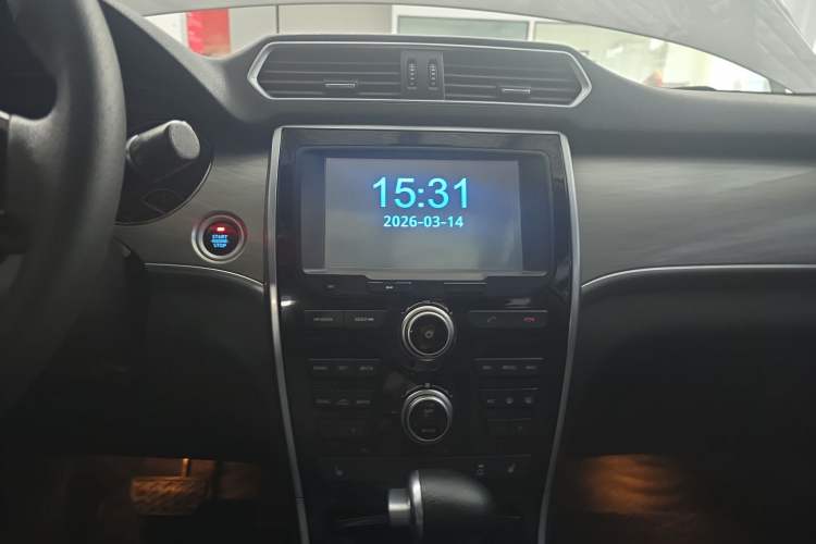 Used Haval H2 2017 Red-Label 1.5T Automatic Two-Wheel Drive Luxury Model