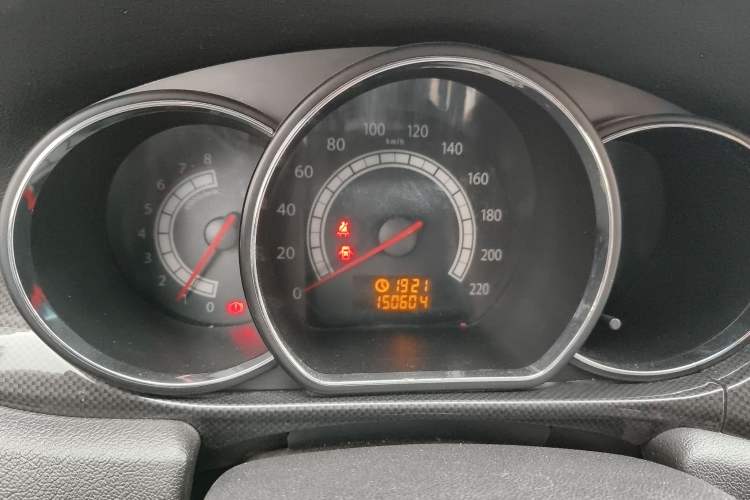 Used JAC Group Heyue 2012 1.5L Manual Luxury Version