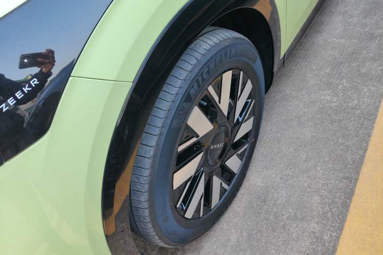 Used Zeekr MIX 2025 Long-Range Intelligent Driving Edition
